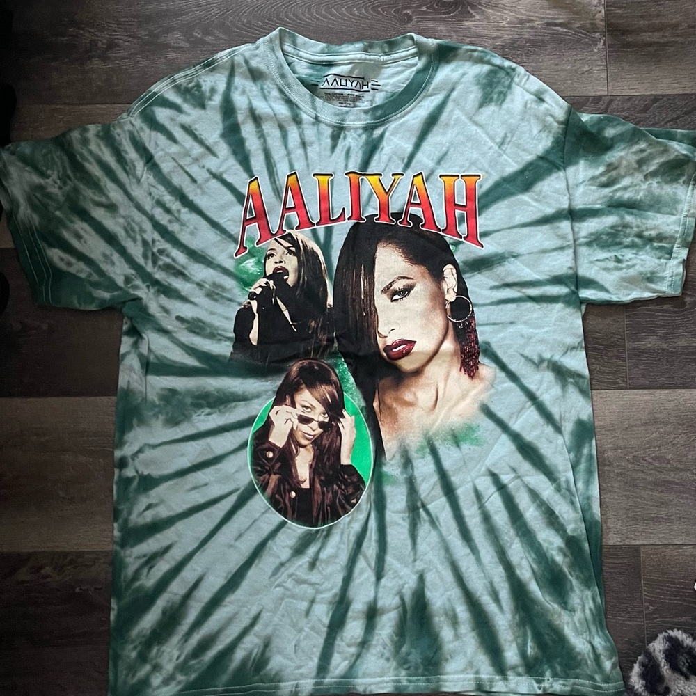 Aaliyah oversized t shirt